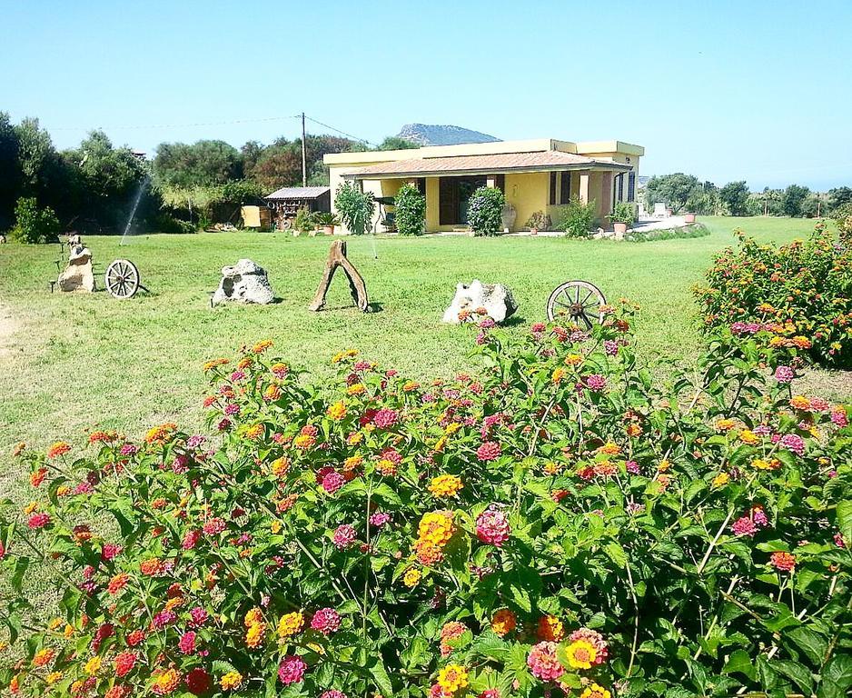Villa Paola Valledoria  Εξωτερικό φωτογραφία